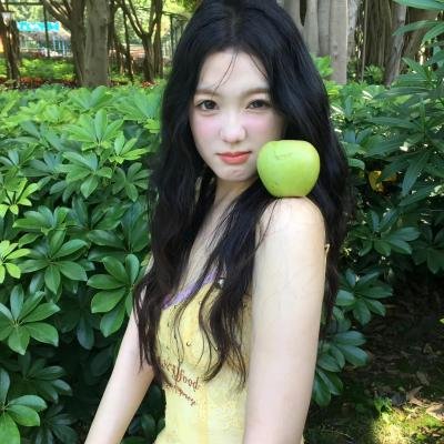 中央舞台：踮起脚尖